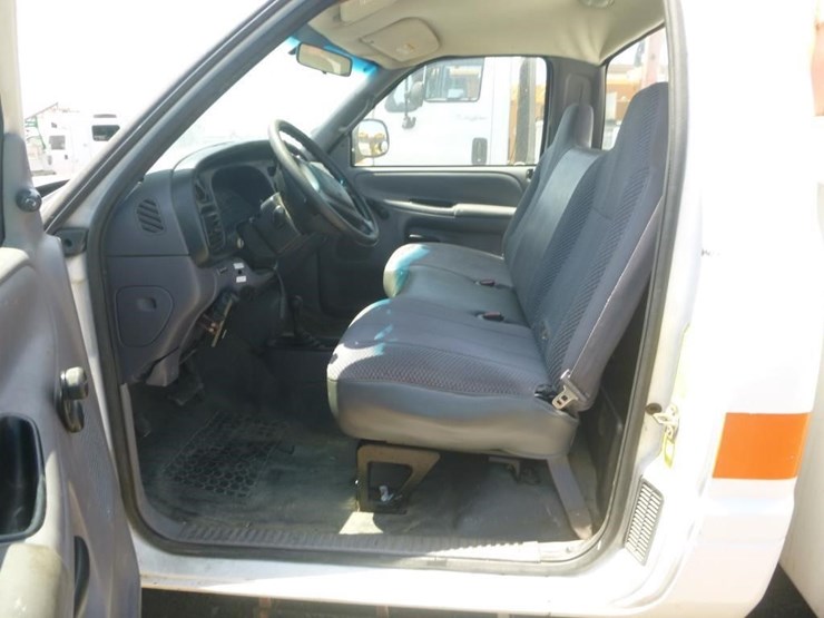 2002-dodge-ram-2500-image-10