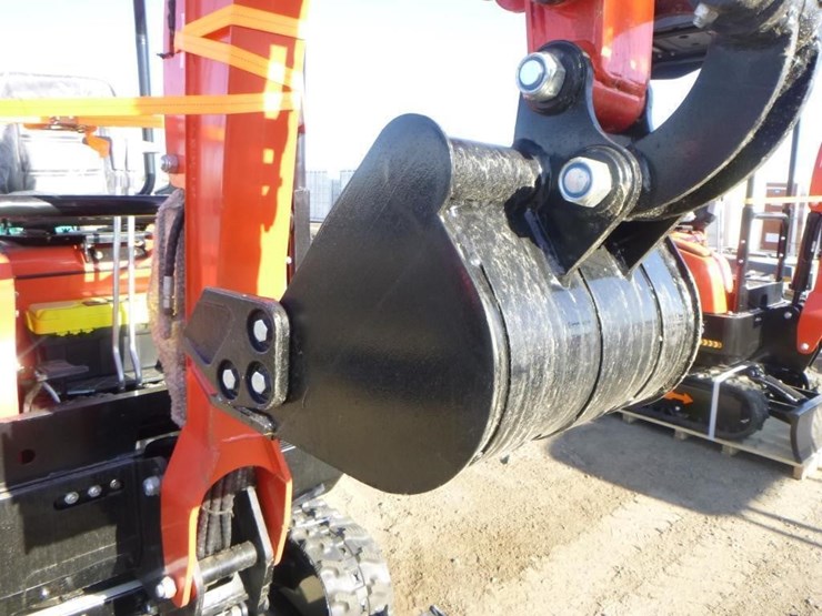 2025-tpm-16-hydraulic-excavator-image-10