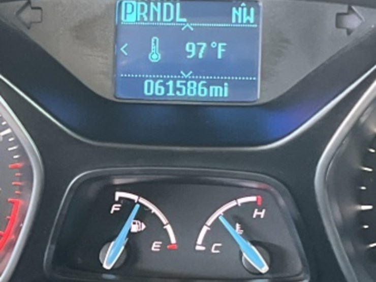 2012-ford-focus-se-sdn-image-16