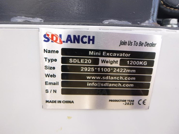 2025-sdlanch-sdle20-hydraulic-excavator-image-33