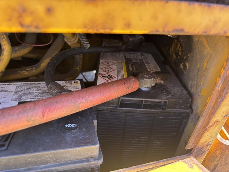 1995-deere-710d-image-55