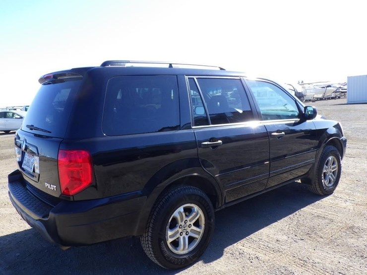2004-honda-pilot-image-3