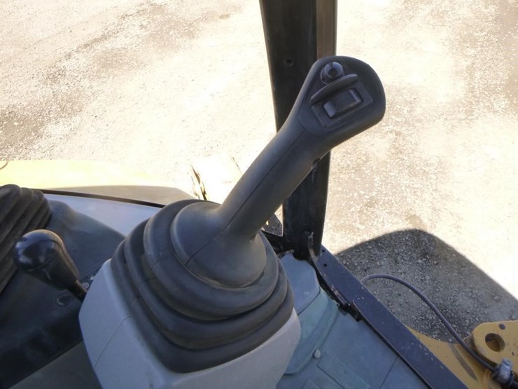2011-caterpillar-420e-image-34