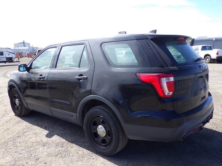 2017-ford-explorer-image-5