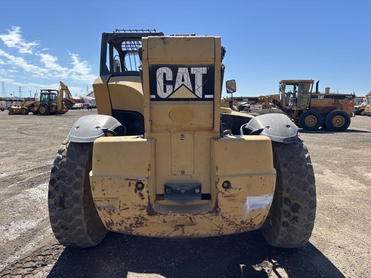 2004-caterpillar-th560b-image-8