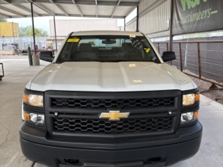 2015-chevrolet-silverado-1500-image-3