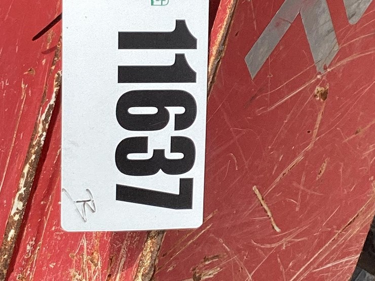 2019-takeuchi-tl8-image-22
