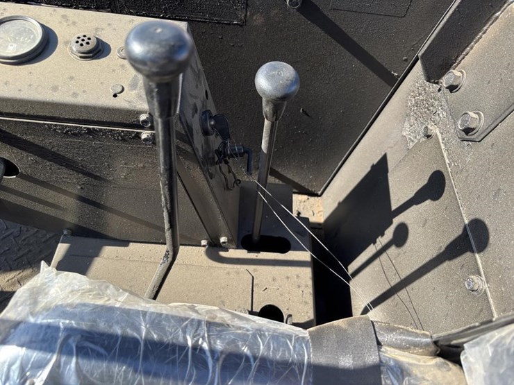 airman-hm20-hydraulic-excavator-image-24