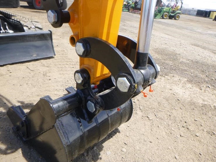 2025-vicsec-vc13j-hydraulic-excavator-image-11