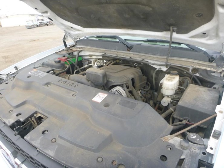 2013-gmc-2500-image-14