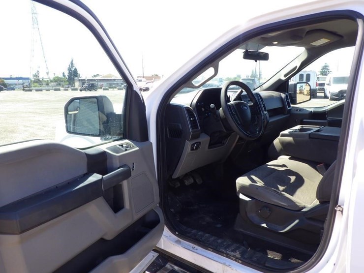 2017-ford-f150-image-5