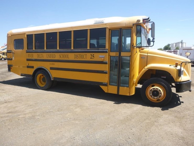 2006-freightliner-fs65-image-2