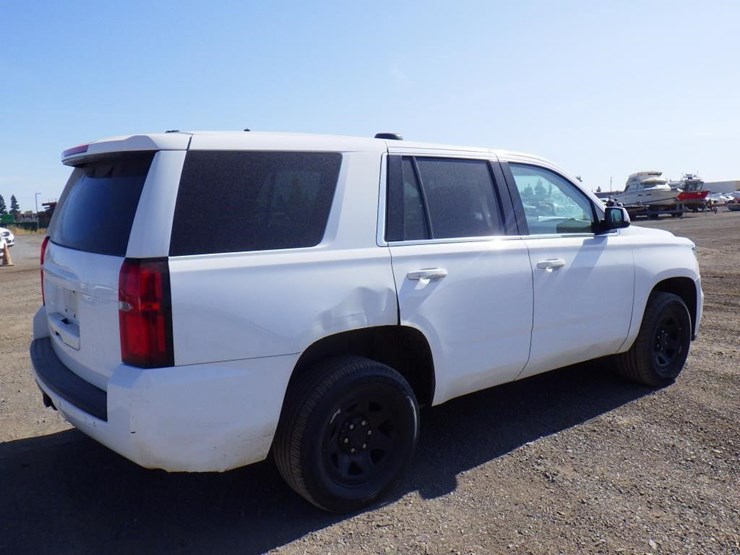 2020-chevrolet-tahoe-image-4