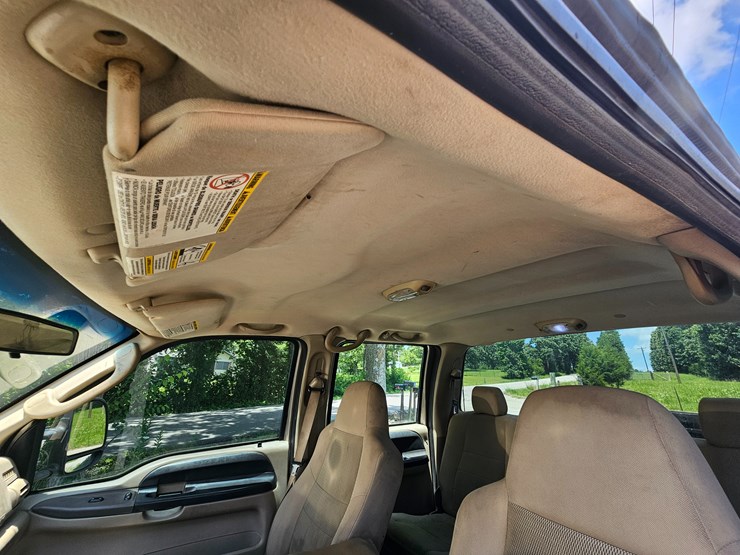 2006-ford-f350-image-35