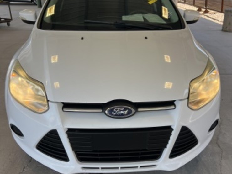 2014-ford-focus-se-sdn-image-3