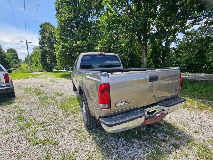 2006-ford-f350-image-11
