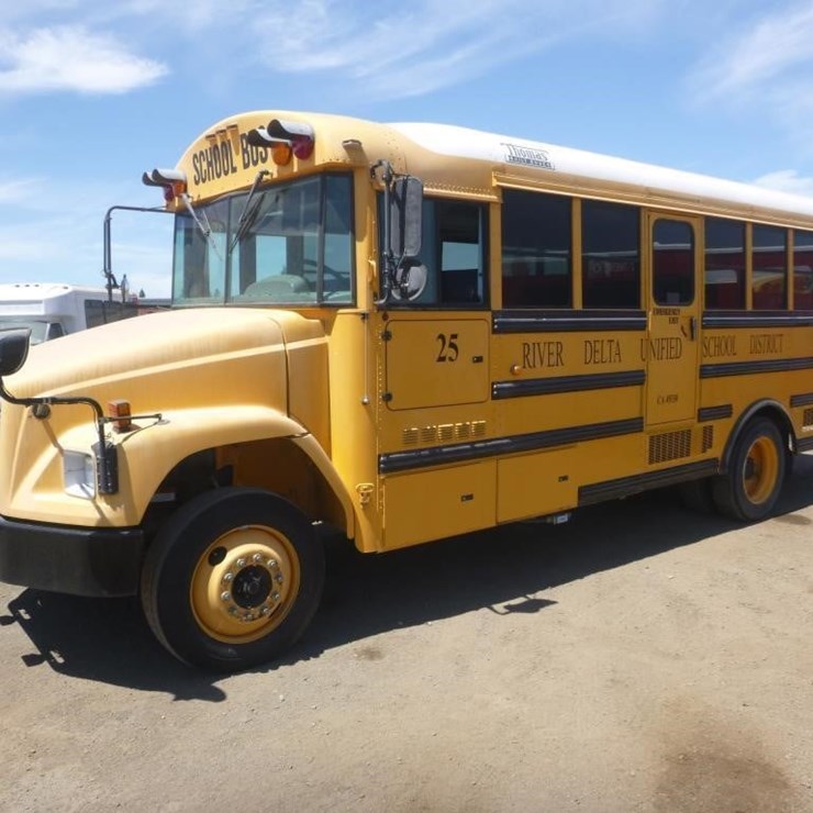 2006 FREIGHTLINER FS65