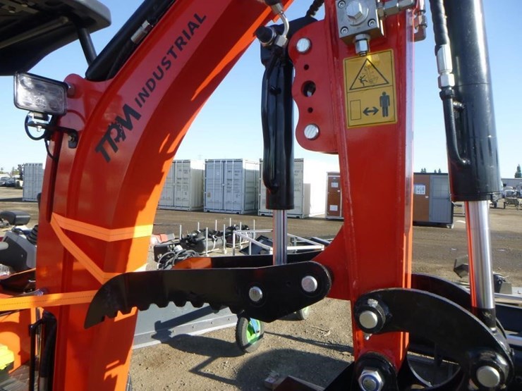 2025-tpm-16-hydraulic-excavator-image-12