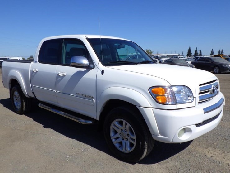 2004-toyota-tundra-image-2