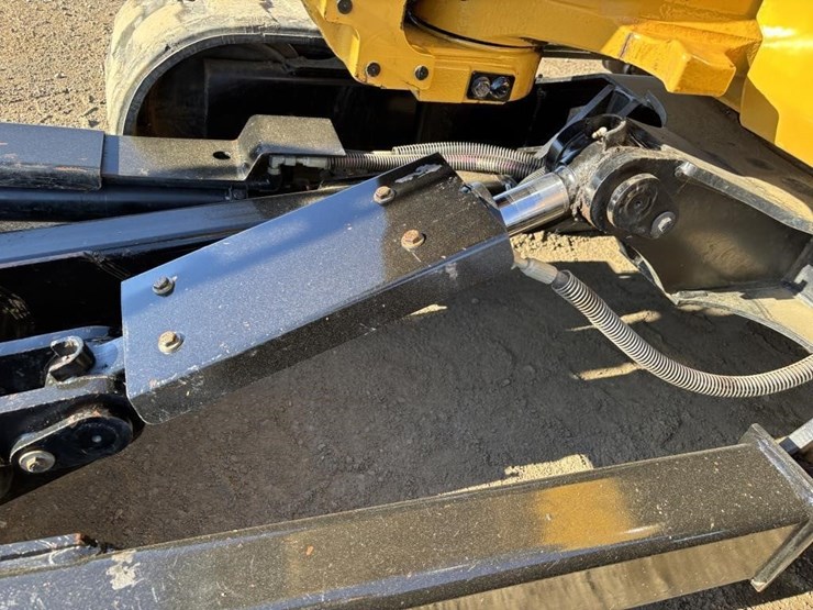 2018-caterpillar-305e2-hydraulic-excavator-image-20