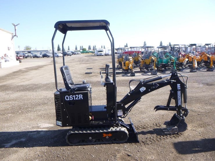 2024-agt-qs12r-hydraulic-excavator-image-7