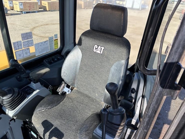 2018-caterpillar-305e2-hydraulic-excavator-image-26