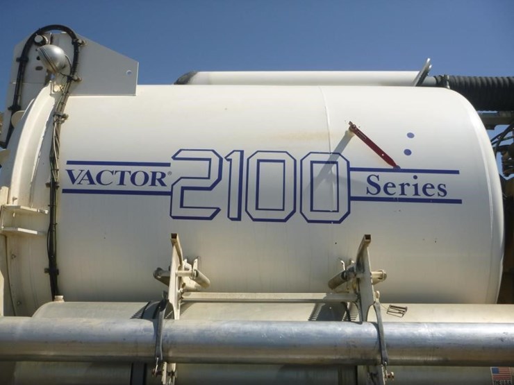 2000-vactor-2100-image-5