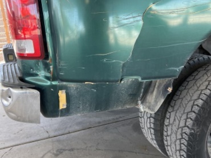 2003-dodge-ram-3500-image-9