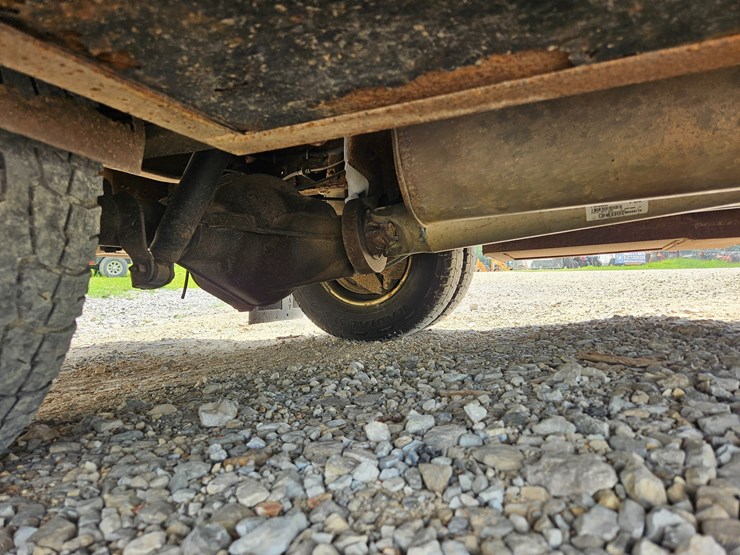 2005-chevrolet-silverado-3500-image-47