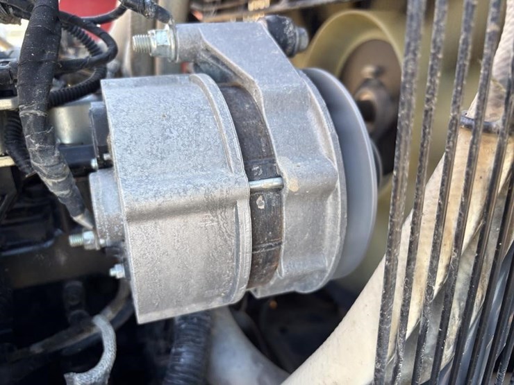 2019-deere-310l-ep-image-54