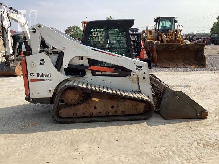 2015-bobcat-t770-image-5