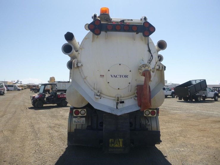 2000-vactor-2100-image-7