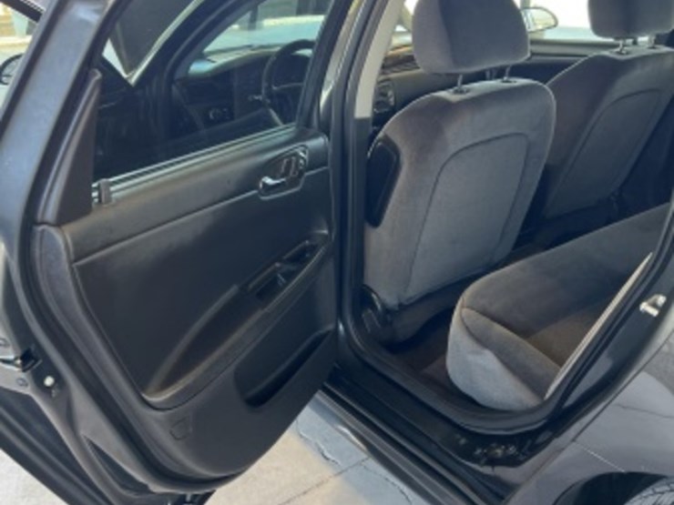 2015-chevrolet-impala-sdn-image-22