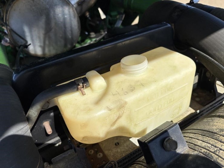2018-john-deere-5075e-image-36