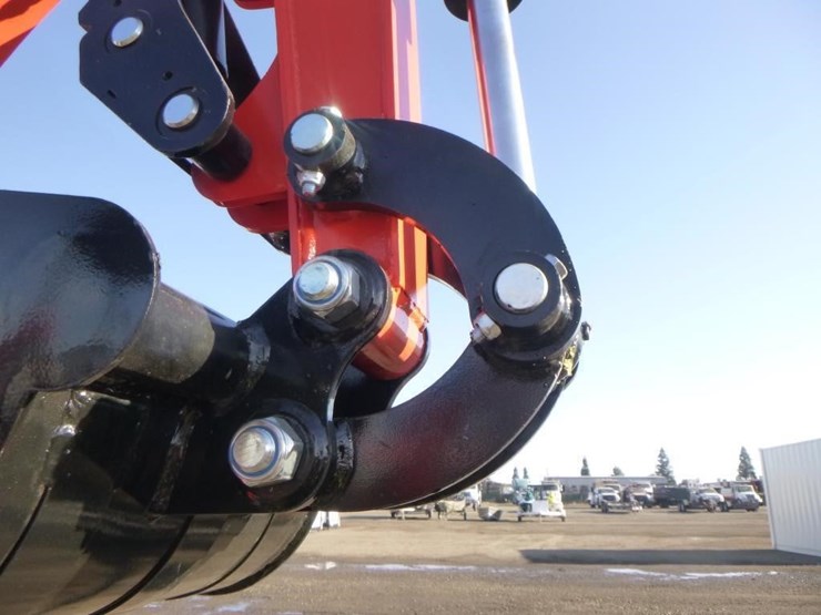 2025-tpm-16-hydraulic-excavator-image-11
