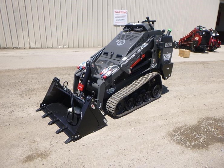 2024-kubota-d1703-image-1