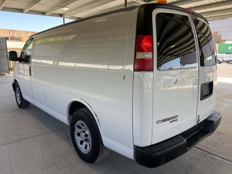 2012-chevrolet-express-1500-image-5