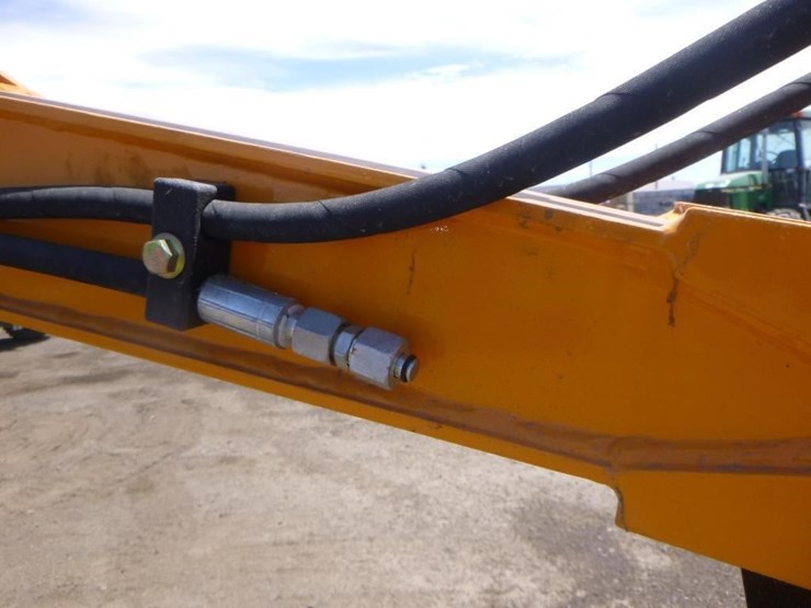 2025-vicsec-vc13j-hydraulic-excavator-image-13