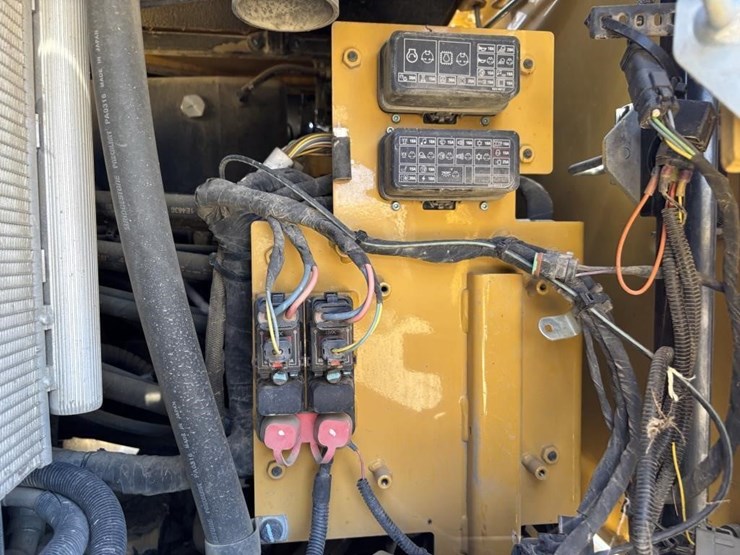 2020-caterpillar-308-cr-image-48