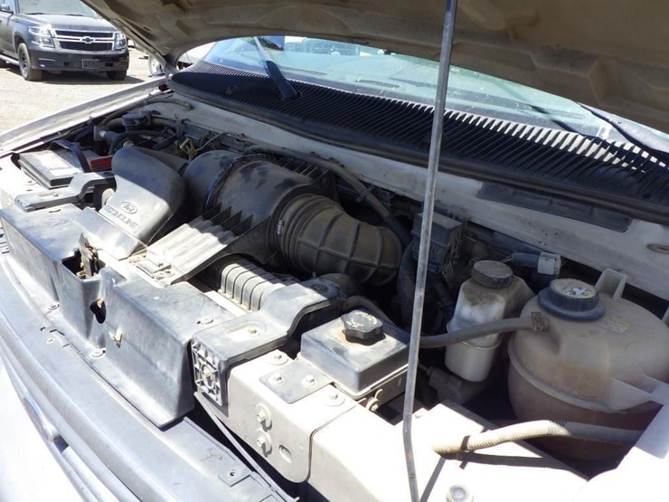 2007-ford-econoline-350-image-9