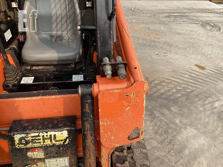 2019-gehl-rt105-image-13