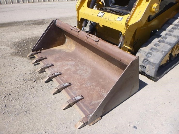 2019-caterpillar-249d-image-9