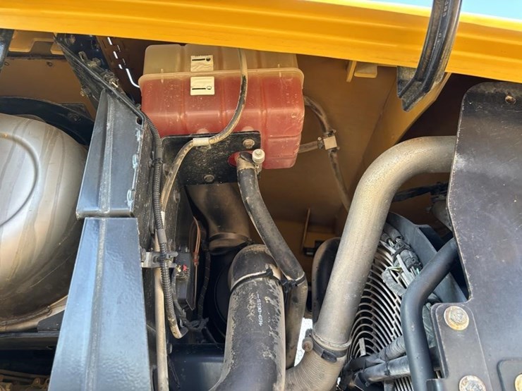 2019-caterpillar-930m-image-46