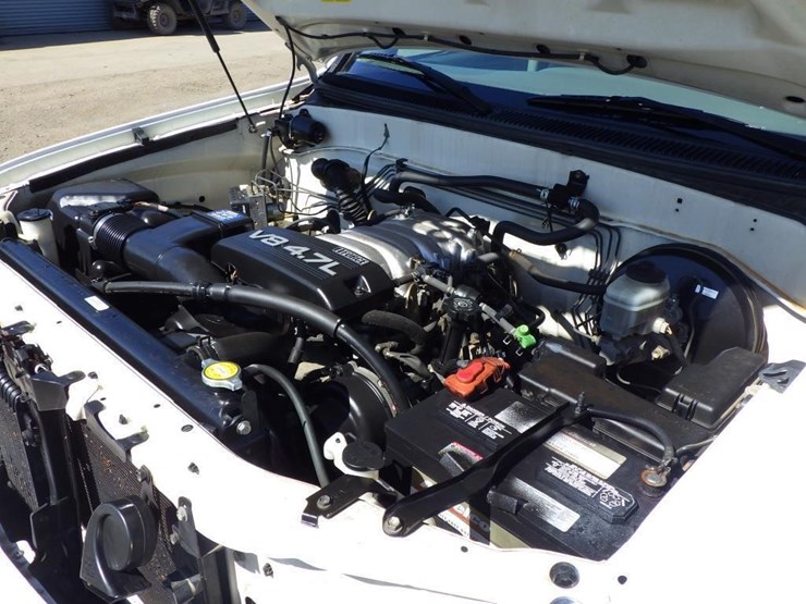 2004-toyota-tundra-image-10