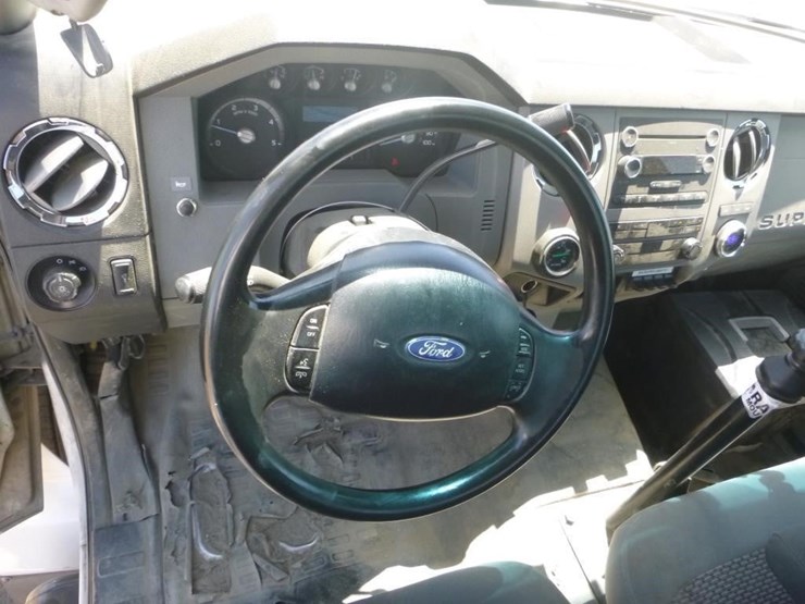 2013-ford-f650-image-25