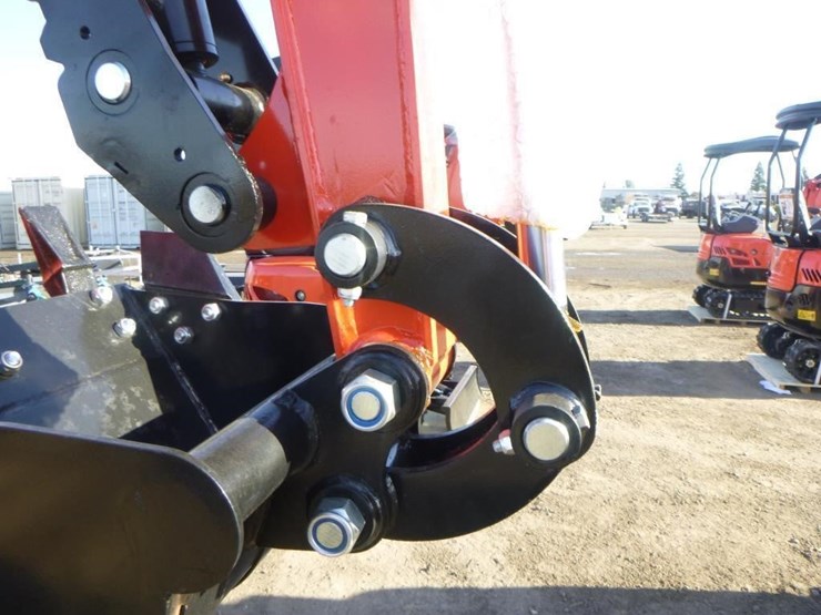 2025-tpm-16-hydraulic-excavator-image-11