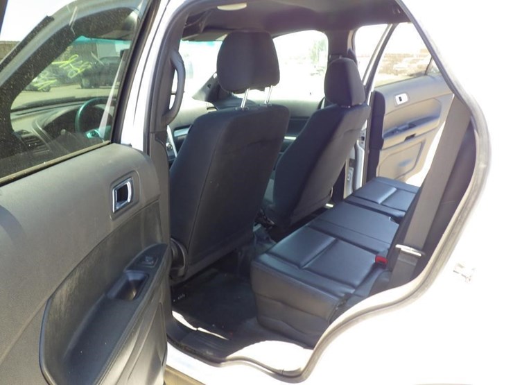 2013-ford-explorer-image-8