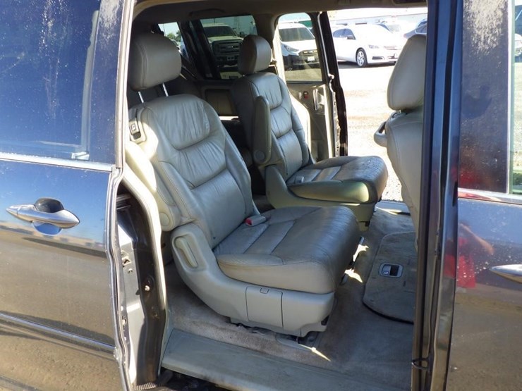 2006-honda-odyssey-image-8