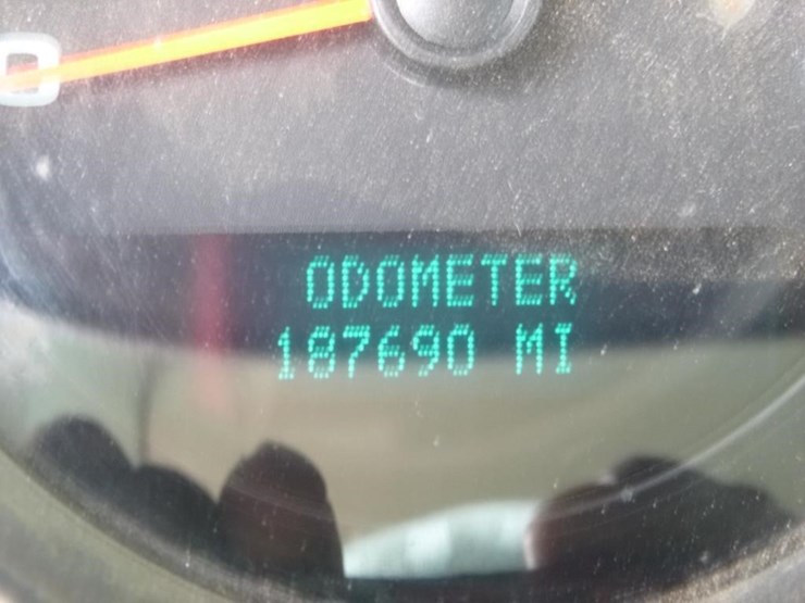 2013-gmc-2500-image-17