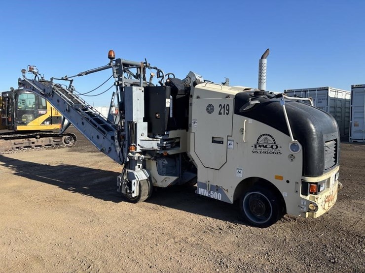 2007-volvo-mw500-image-2